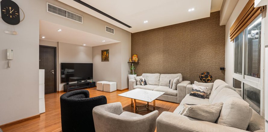 Apartment in Dubai Land, Dubai 3 bedrooms, 202.5 sq.m. № 142095