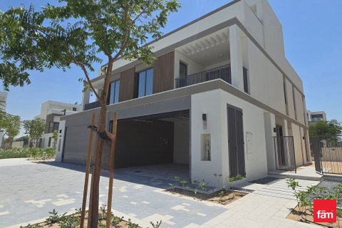 Villa in Tilal Al Ghaf, Dubai 5 bedrooms, 233.8 sq.m. № 23537 - photo 29