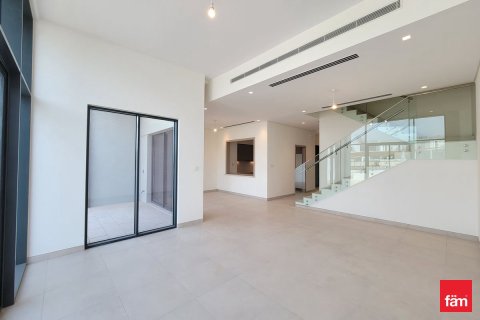 Villa in Al Furjan, Dubai 4 bedrooms, 408.8 sq.m. № 40246 - photo 20