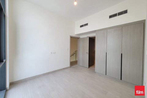 Villa in Al Furjan, Dubai 4 bedrooms, 408.8 sq.m. № 40246 - photo 19