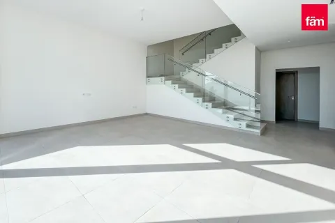 Villa in Al Furjan, Dubai 4 bedrooms, 408.8 sq.m. № 40246 - photo 1