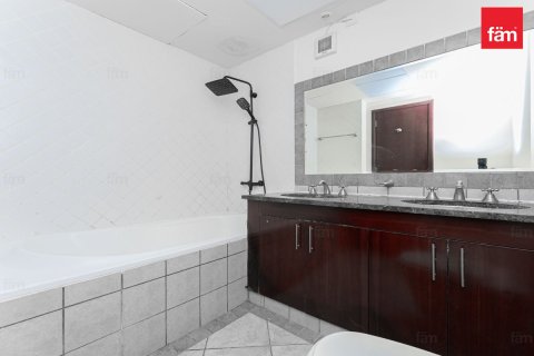 Apartment in Dubai 2 bedrooms, 152.7 sq.m. № 40247 - photo 11
