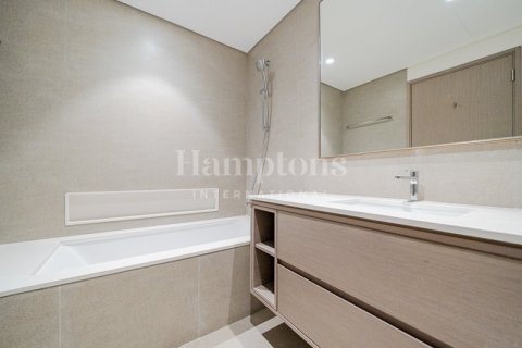 Apartment in Grandeur Residences, Palm Jumeirah, Dubai 2 bedrooms, 134.52354400 sq.m. № 16390 - photo 12