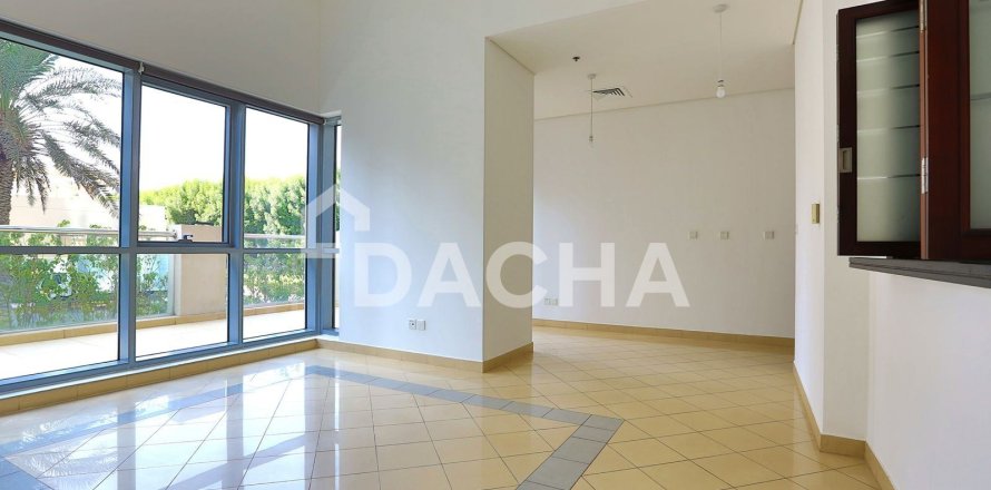 Квартира в Golf Towers, The Views, Дубай, 1 спальня, 106м², № 104708