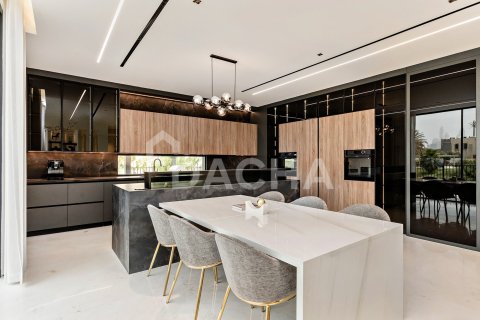 Villa in Jumeirah Islands, Dubai 4 bedrooms, 956 sq.m. № 104710 - photo 22