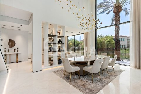 Villa in Jumeirah Islands, Dubai 4 bedrooms, 956 sq.m. № 104710 - photo 29