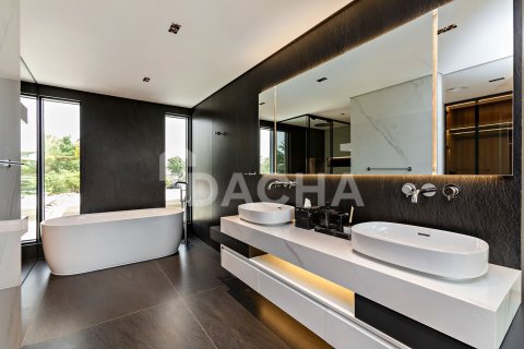 Villa in Jumeirah Islands, Dubai 4 bedrooms, 956 sq.m. № 104710 - photo 6