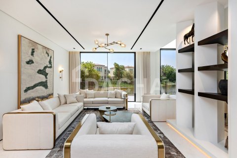 Villa in Jumeirah Islands, Dubai 4 bedrooms, 956 sq.m. № 104710 - photo 17