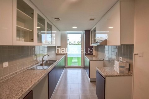 Townhouse in Arabella Townhouses, Mudon, Dubai 3 bedrooms, 187 sq.m. № 44563 - photo 2