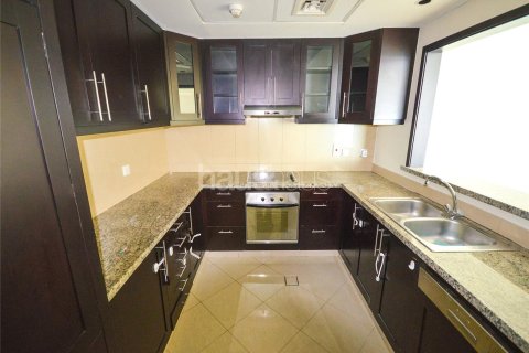 Apartment in The Links, The Views, Dubai 2 bedrooms, 137 sq.m. № 44549 - photo 4