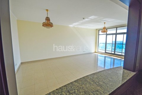 Apartment in The Links, The Views, Dubai 2 bedrooms, 137 sq.m. № 44549 - photo 5