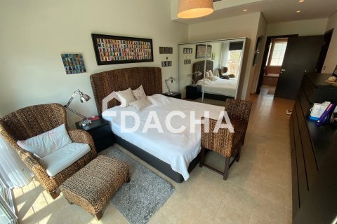 Villa à Jumeirah Village Triangle, Dubai, 3 chambres, 626 m², № 105093 - photo 3