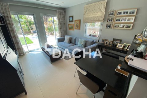 Villa à Jumeirah Village Triangle, Dubai, 3 chambres, 626 m², № 105093 - photo 15