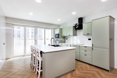 Apartment in Elite Residence, Dubai Marina, Dubai 4 bedrooms, 295 sq.m. № 105063 - photo 19