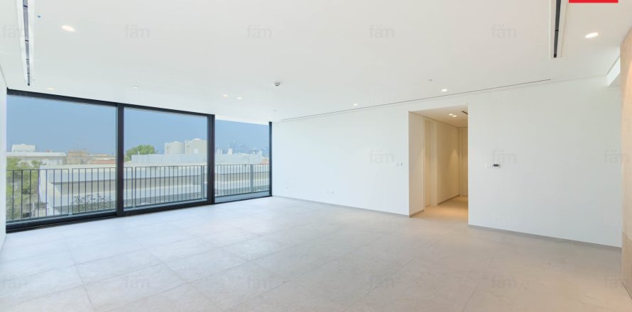 Apartment in Dubai 4 bedrooms, 275.8 sq.m. № 139117