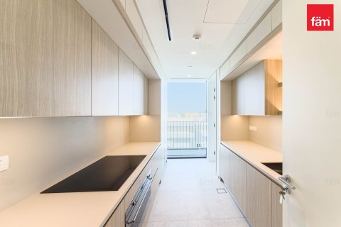 Apartment in Dubai 4 bedrooms, 275.8 sq.m. № 139117 - photo 4