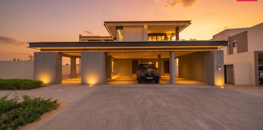 Villa en Jebel Ali, Dubai, 5 dormitorios, 854.7 m², № 139127