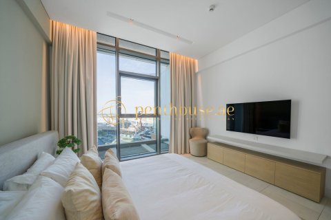 Apartment in Business Bay, Dubai 2 bedrooms, 161 sq.m. № 4132 - photo 9