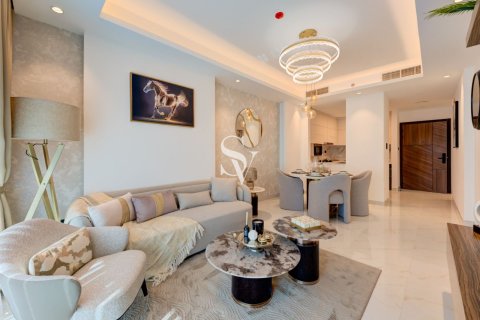 Apartment in Nadd Al Hammar, Dubai 2 bedrooms, 106 sq.m. № 108021 - photo 7