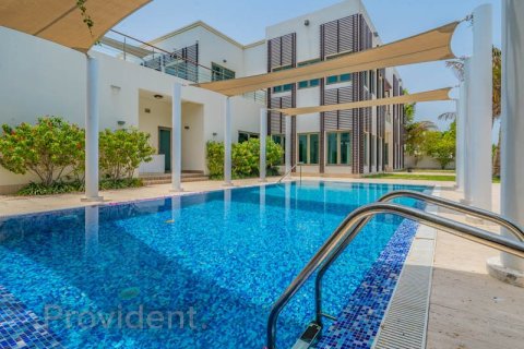 Villa à Palm Jumeirah, Dubai, 6 chambres, 22.5 m², № 3068 - photo 4