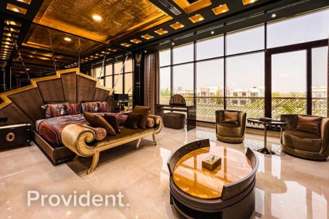 Villa in Emirates Hills, Dubai 7 bedrooms № 3056 - photo 2