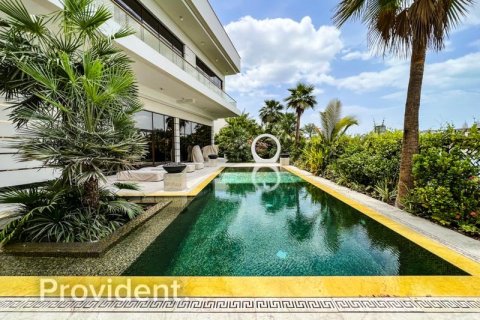 Villa in Emirates Hills, Dubai 7 bedrooms № 3056 - photo 1