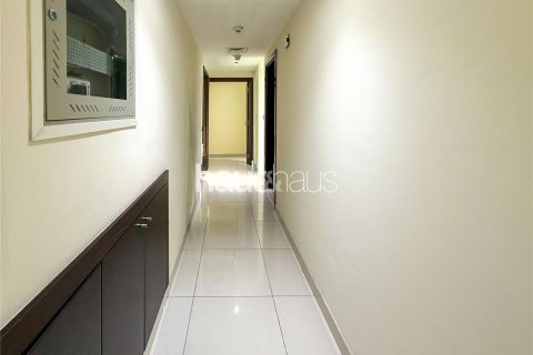 Apartment in Business Bay, Dubai 2 bedrooms, 141 sq.m. № 45209 - photo 2