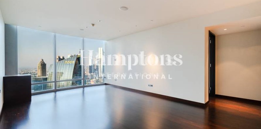 Apartamento en Burj Khalifa, Dubai, 3 dormitorios, 216.735 m², № 63794