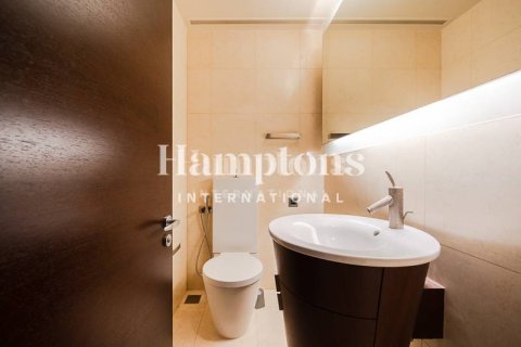 Снять в аренду квартиру в Бурдж-Халифе, Дубай: 3 спальни, 216.73526676м², № 63794 - фото 11