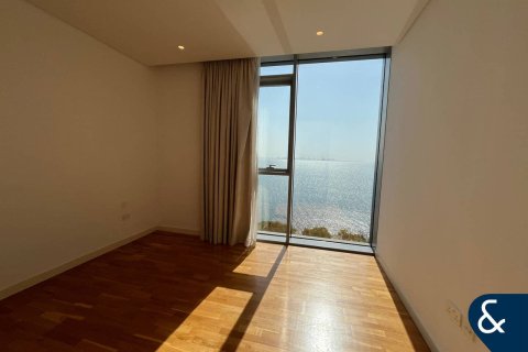 Apartment in Bluewaters Residences, Bluewaters, Dubai 2 bedrooms, 135 sq.m. № 76514 - photo 20