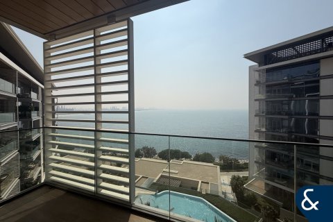 Apartment in Bluewaters Residences, Bluewaters, Dubai 2 bedrooms, 135 sq.m. № 76514 - photo 10