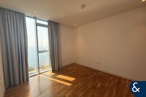 Apartment in Bluewaters Residences, Bluewaters, Dubai 2 bedrooms, 135 sq.m. № 76514 - photo 15