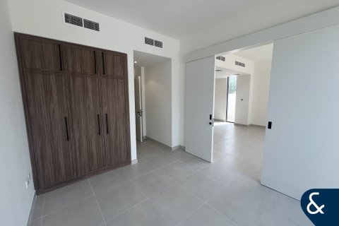 Townhouse in Town Square, Dubai 4 bedrooms, 255 sq.m. № 76499 - photo 3