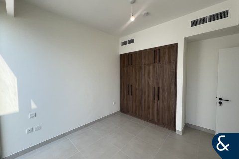 Townhouse in Town Square, Dubai 4 bedrooms, 255 sq.m. № 76499 - photo 12