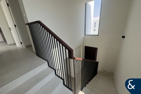 Townhouse in Town Square, Dubai 4 bedrooms, 255 sq.m. № 76499 - photo 4