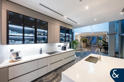 Penthouse in Cayan Tower, Dubai Marina, Dubai 4 bedrooms, 312 sq.m. № 76513 - photo 4