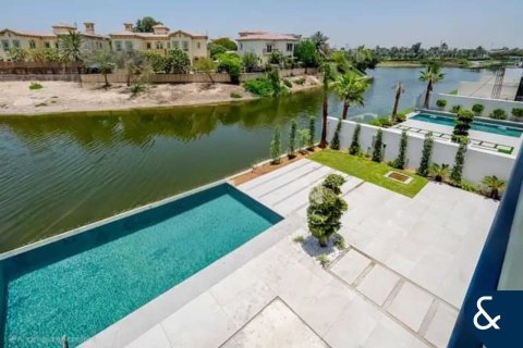 Villa in Jumeirah Park Homes, Jumeirah Park, Dubai 5 bedrooms, 634 sq.m. № 76511 - photo 11