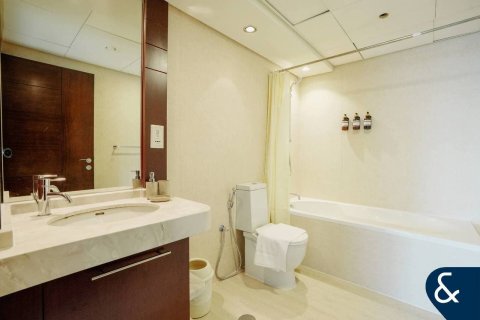 Купить квартиру в Даунтаун Дубай (Даунтаун Бурдж Дубай), Дубай: 1 спальня, 101м², № 75939 - фото 8