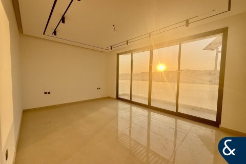 Villa in Al Furjan, Dubai 5 bedrooms, 600 sq.m. № 98521 - photo 19