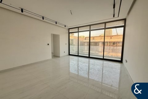 Villa in Al Furjan, Dubai 5 bedrooms, 600 sq.m. № 98521 - photo 15