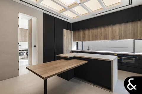 Villa in Sobha Hartland, Mohammed Bin Rashid City, Dubai 5 bedrooms, 1088 sq.m. № 98525 - photo 5