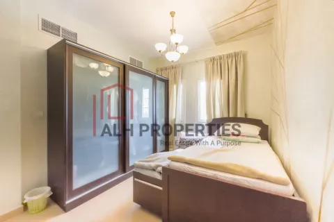 Villa in The Springs, Dubai 3 bedrooms, 213 sq.m. № 92780 - photo 9