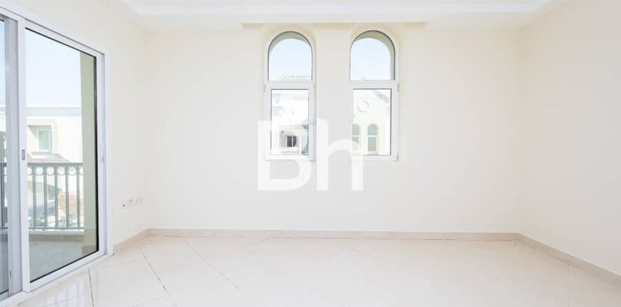 Maison de ville à Dubai, 3 chambres, 161 m², № 22959