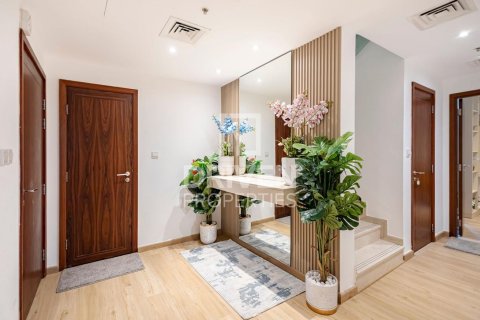 Снять в аренду виллу в The Residences, Даунтаун Дубай (Даунтаун Бурдж Дубай), Дубай: 2 спальни, 290м², № 20856 - фото 2