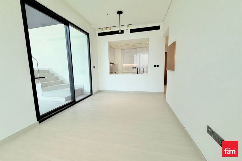 Appartement à Dubai, 2 chambres, 142 m², № 53214 - photo 2