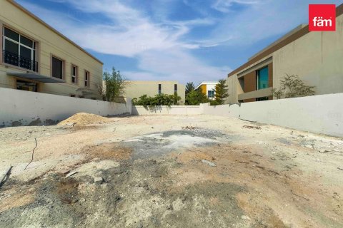 Купить земельный участок в Дубае: 464.5м², № 53222 - фото 2