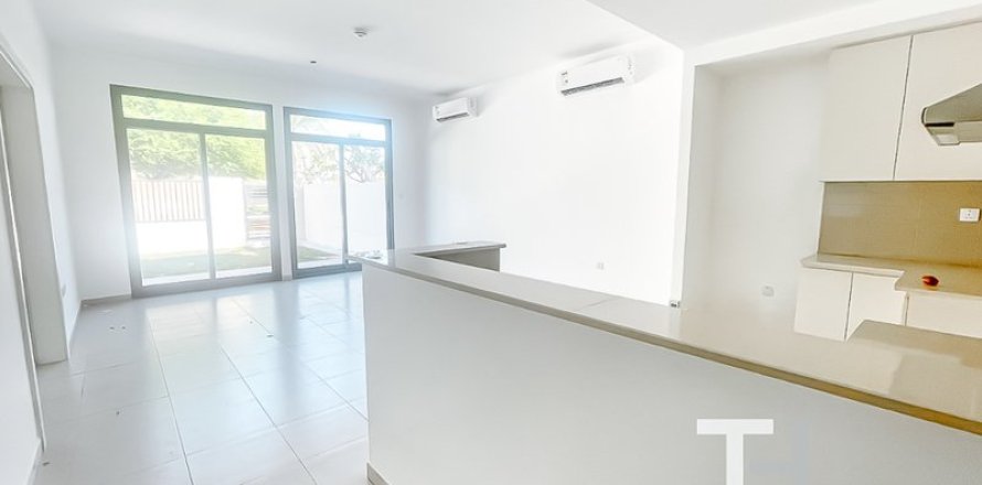 Таунхаус в Hayat Townhouses, Town Square, Дубай, 3 спальни, 188м², № 14131