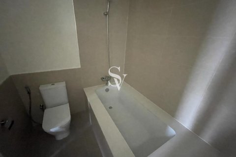 Снять в аренду квартиру в Executive Residences, Дубай Хилс Эстейт, Дубай: 2 спальни, 92м², № 99834 - фото 5