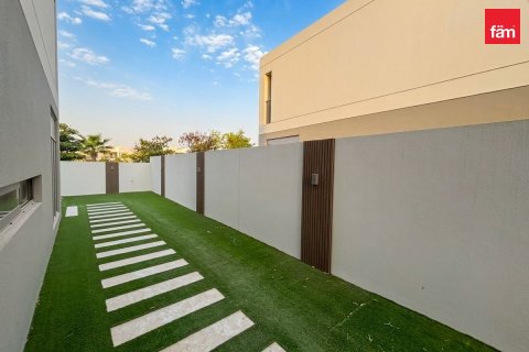 Villa en Dubai, 5 dormitorios, 372.5 m², № 141319 - foto 8