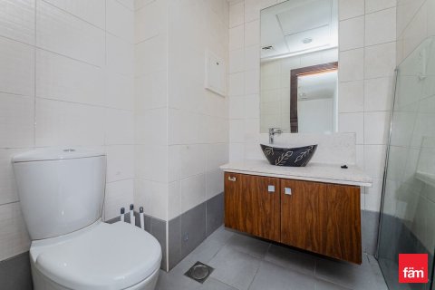 Apartment in Business Bay, Dubai 1 bedroom, 126 sq.m. № 93754 - photo 16